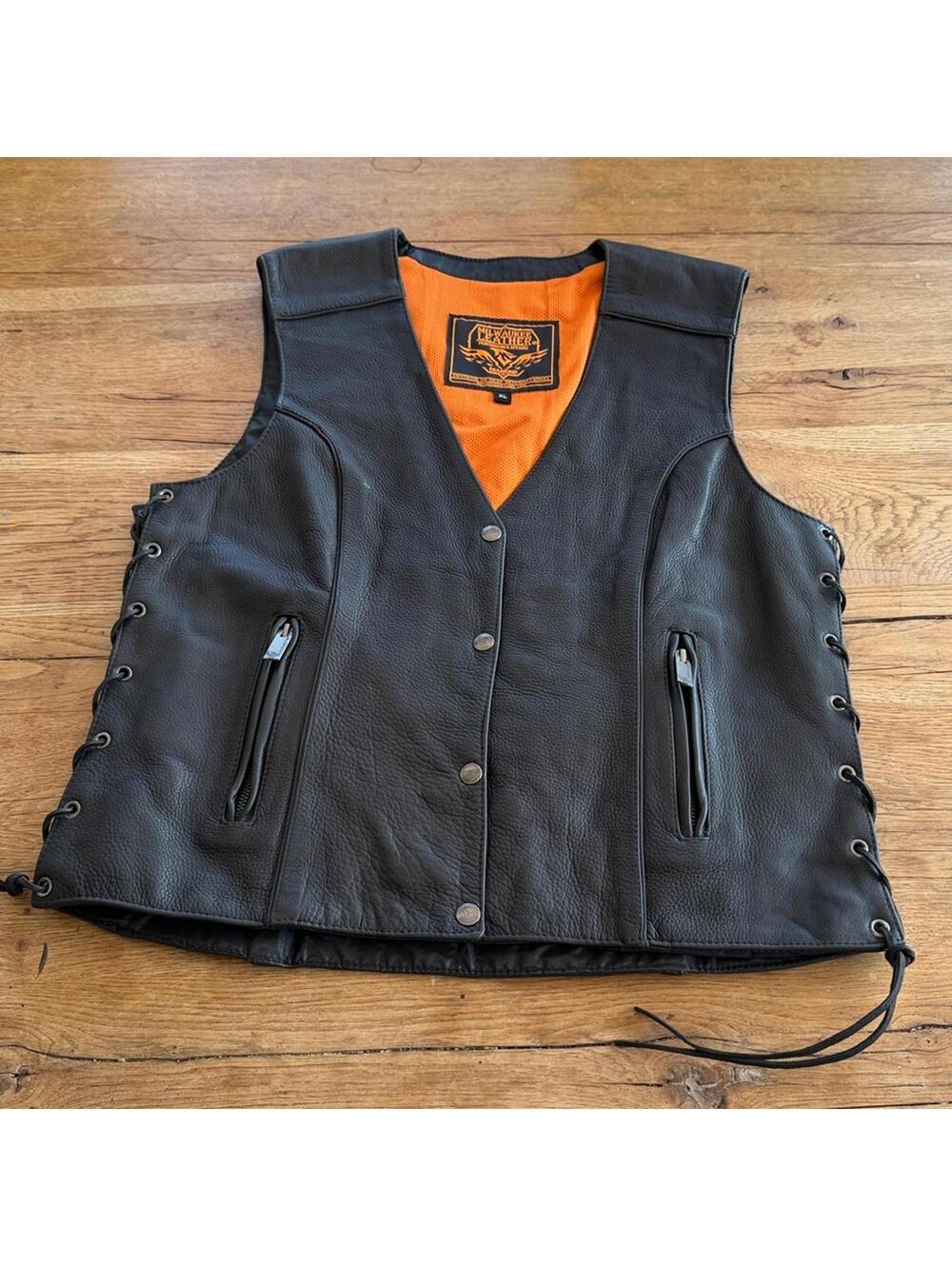 Milwaukee Leather moto biker vest size XL - Picture 3 of 6
